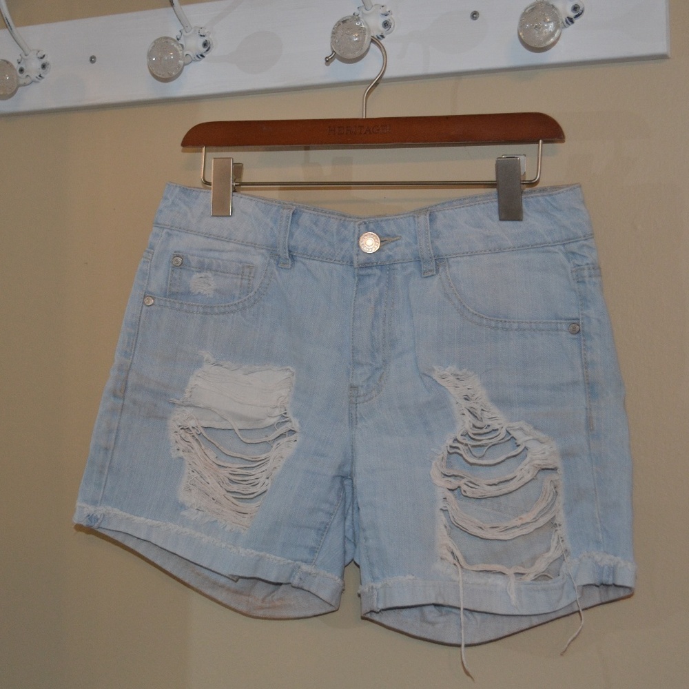 Denim Shorts - Light Wash